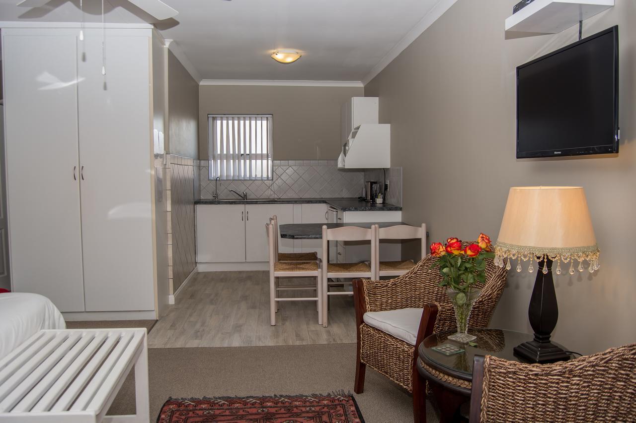 מוסל ביי Diaz Beach Guest House מראה חיצוני תמונה